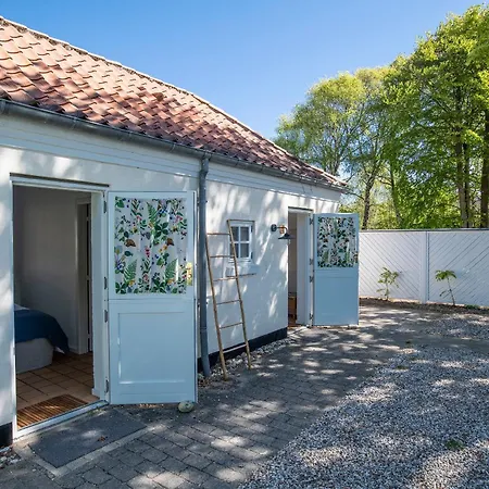 Villa Strand Gæstehus 3*